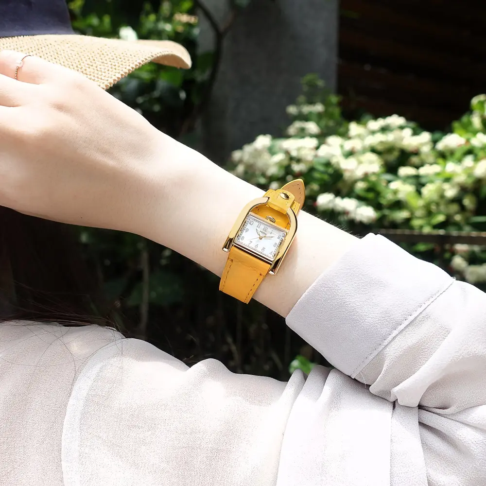FOSSIL】ES5281 / Harwell 復古方型優雅數字刻度真皮手錶白x金框x黃